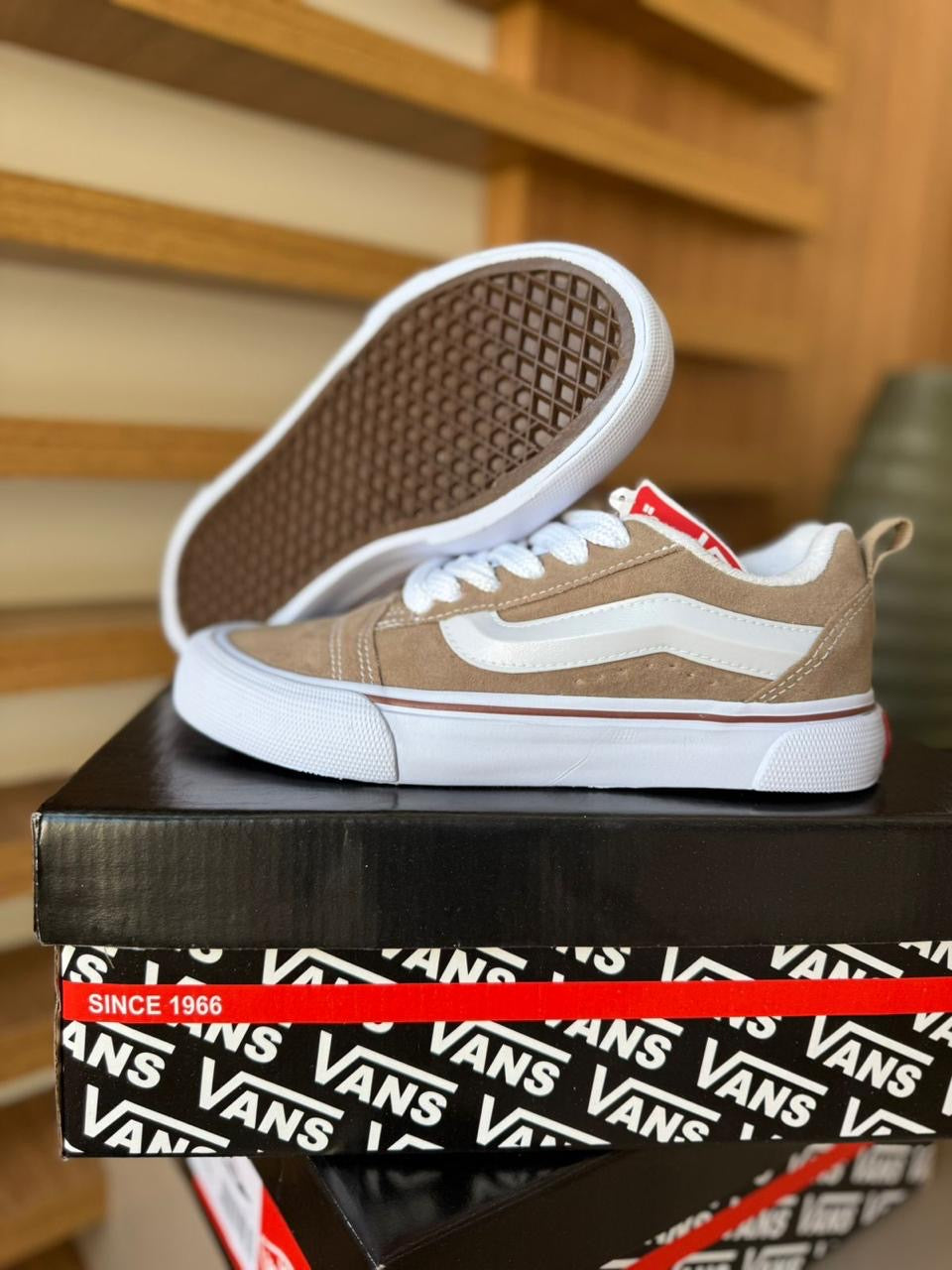 Vans Knu